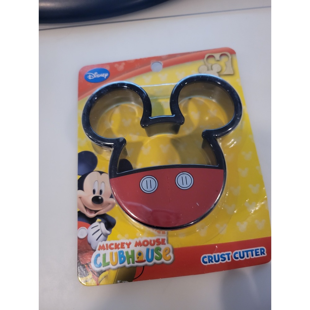 Disney‎ Mickey Mouse Clubhouse Sandwich Crust Cutter Red Black New NIP